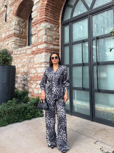 831 YANDAN BAĞLAMALI LEOPAR TAKIM EKRU - SİYAH